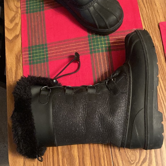 Cat and Jack sparkly boots - Picture 3 of 10